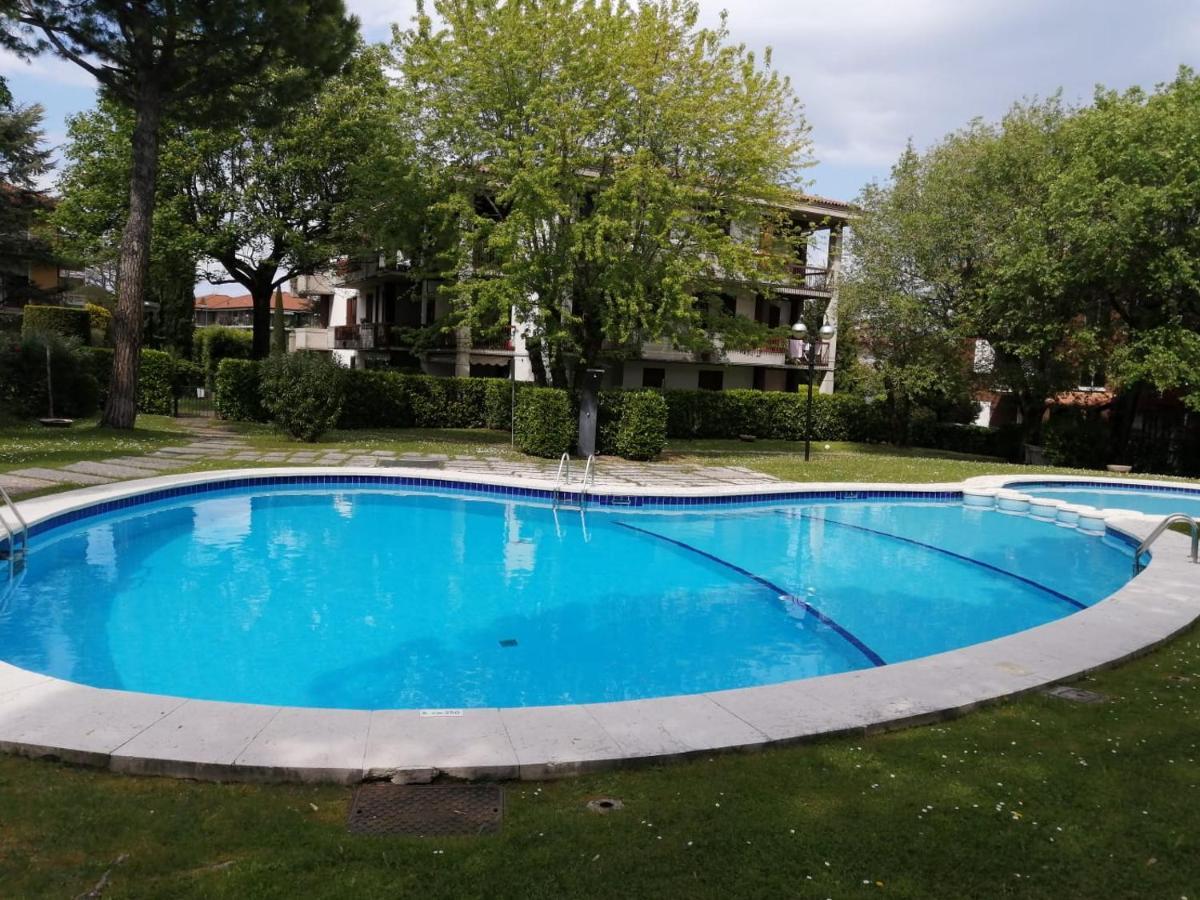 Lucky Apartment 2 Sirmione Extérieur photo